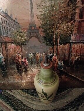 High-end Tuscany Hand-Painted Ceramic Oil Bottle in Green and Cream 🍨 I Chip.